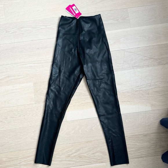 NWT Commando 7/8 Faux Leather Leggings - XS - Picture 7 of 7